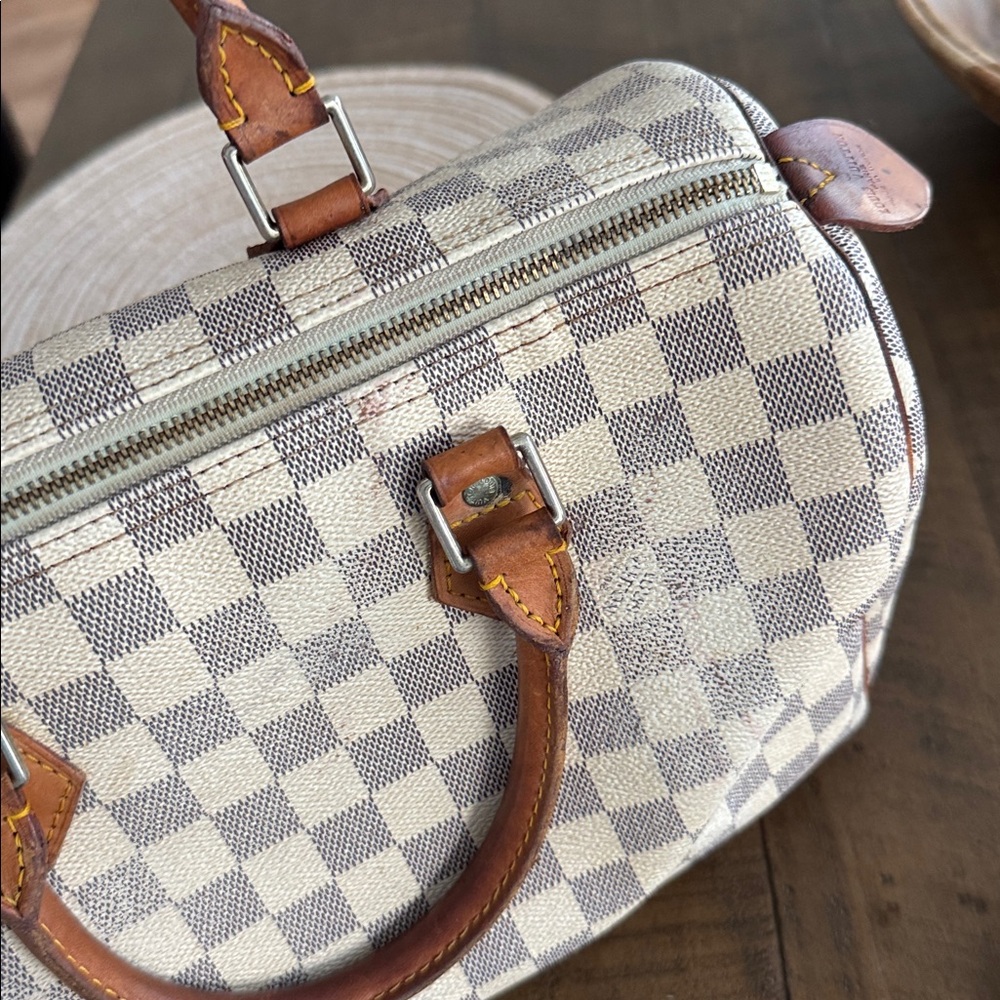 Authentic Louis Vuitton Damier Azur Speedy 30 - Picture 3 of 11
